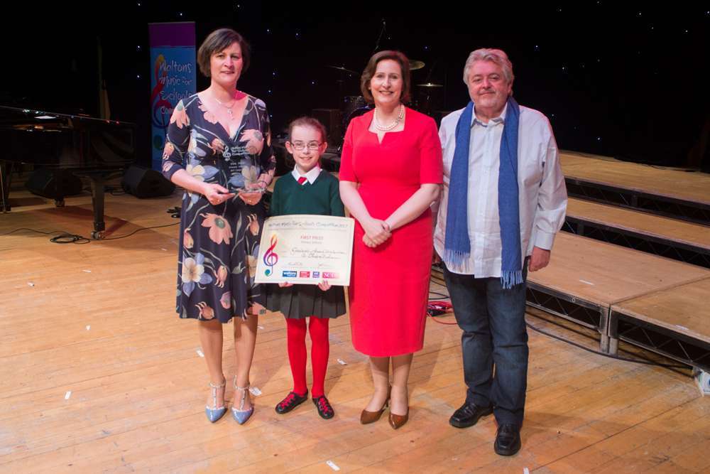 Gaelscoil Adhamhnáin, First Prize