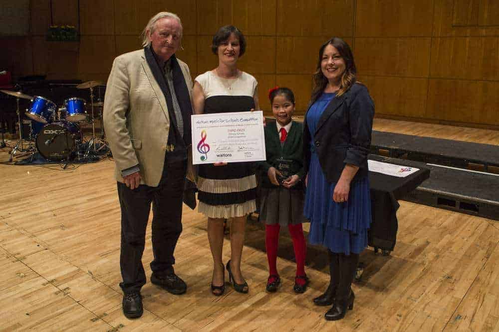 Gaelscoil Aonach Urmhumhan, Third Prize